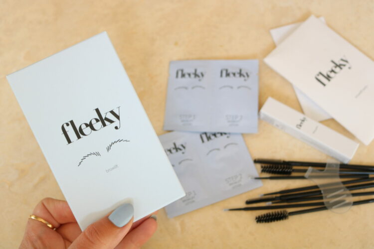 GETEST: Brow Lift Kit voor Thuis van Fleeky